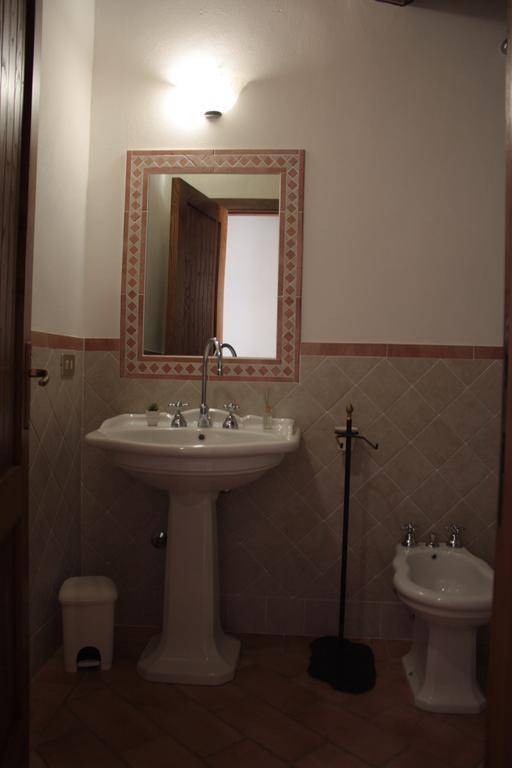 Il Vallone Di Melezzole Villa Exterior foto
