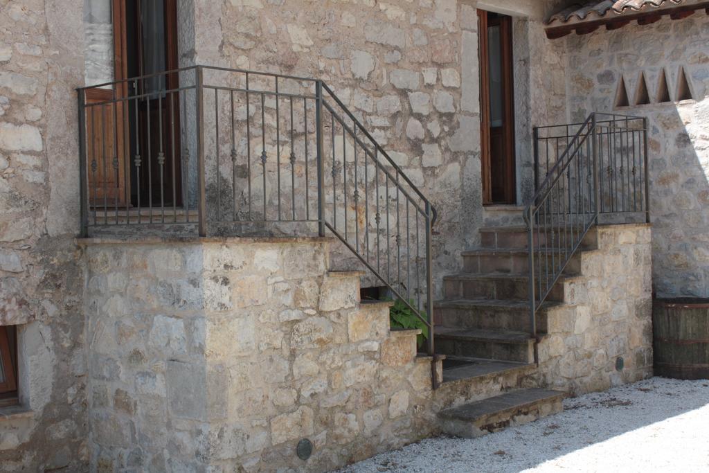 Il Vallone Di Melezzole Villa Exterior foto